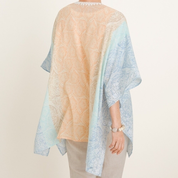 Chico's medallion Print Ruana Wrap Gauzy Embroidery Beachy Vacation Cover-up - Picture 3 of 11